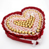 Композиция «Большое сладкое сердце» из Raffaello и Ferrero